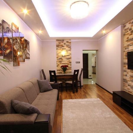 Апартаменты Apartament H&P Gold Варшава Экстерьер фото